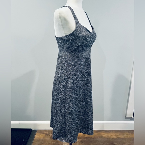 Prana Dress, Medium - Picture 3 of 5